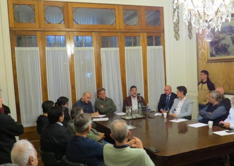 REUNION INFORMATIVA JUNTO A LA COMISION DIRECTIVA Y NUESTROS ASESORES LEGALES