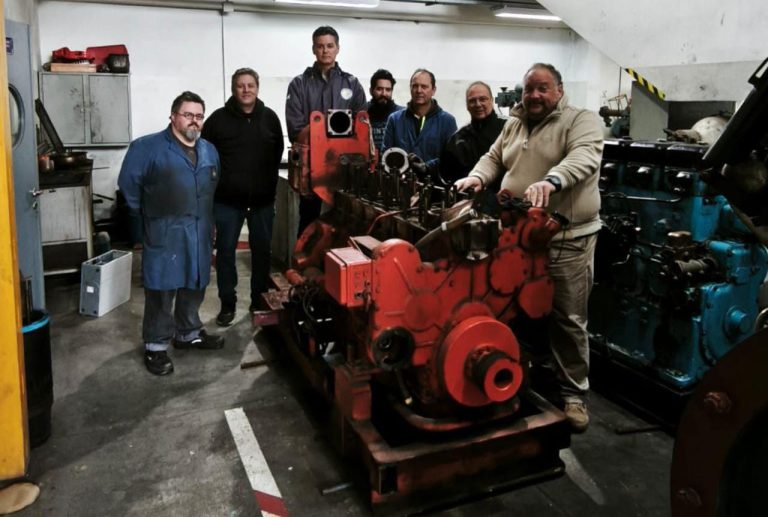 DONACION DE MOTOR A LA ESCUELA NACIONAL DE NAUTICA